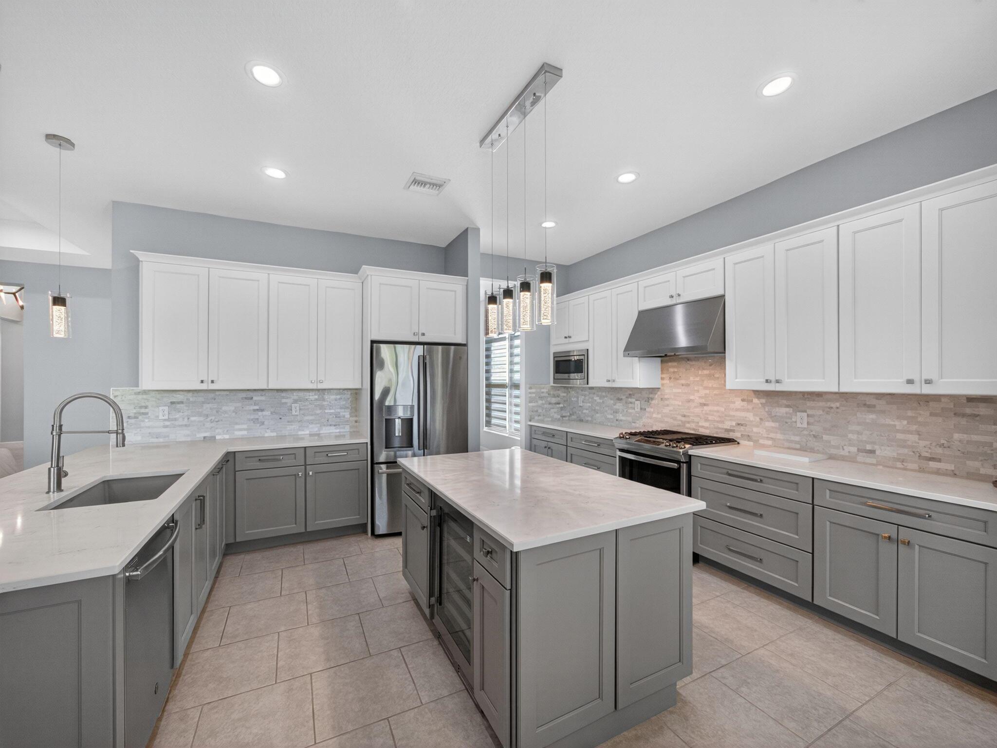 11882 SW Marigold Lakes Drive