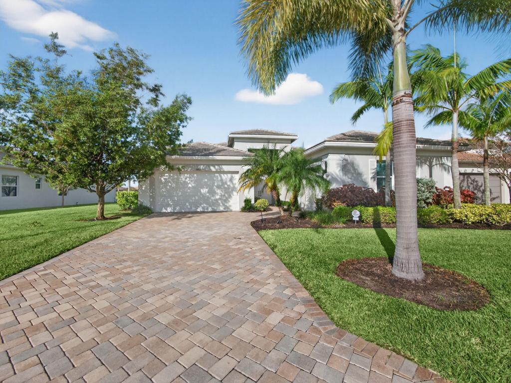 11882 SW Marigold Lakes Drive