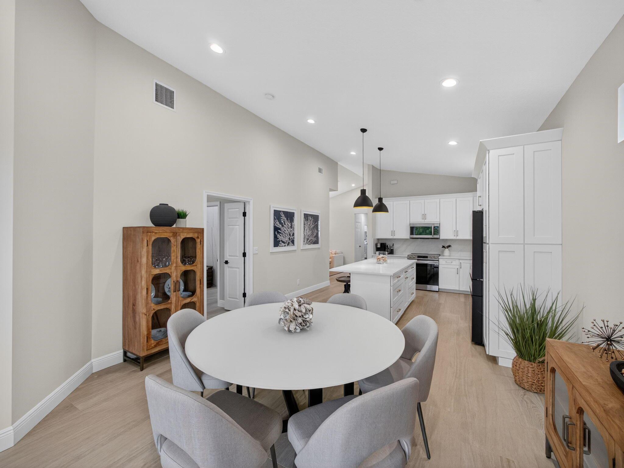 4561 SE Bridgetown Court