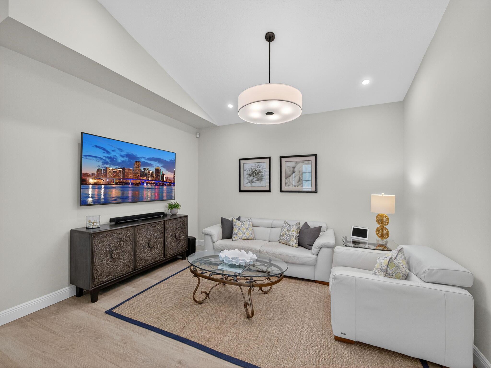 4561 SE Bridgetown Court