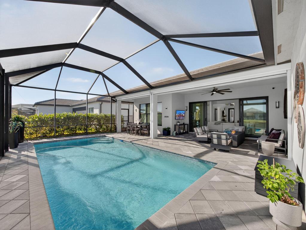 12417 SW Crystal Cove Drive