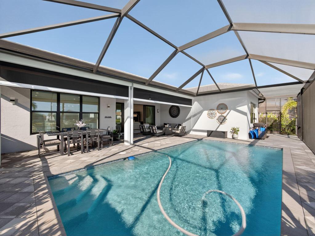 12417 SW Crystal Cove Drive