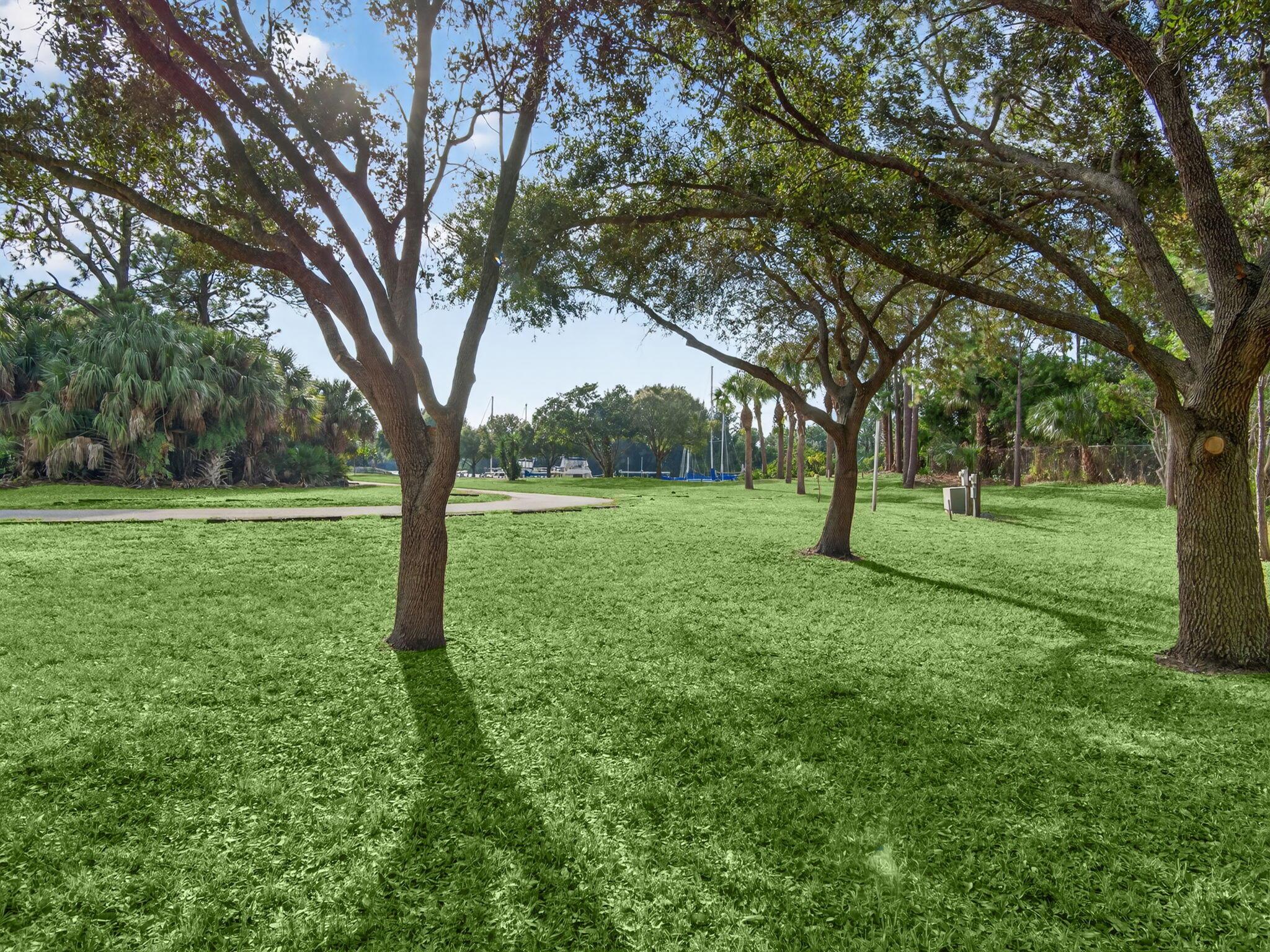 8946 SW Fishermans Wharf Drive