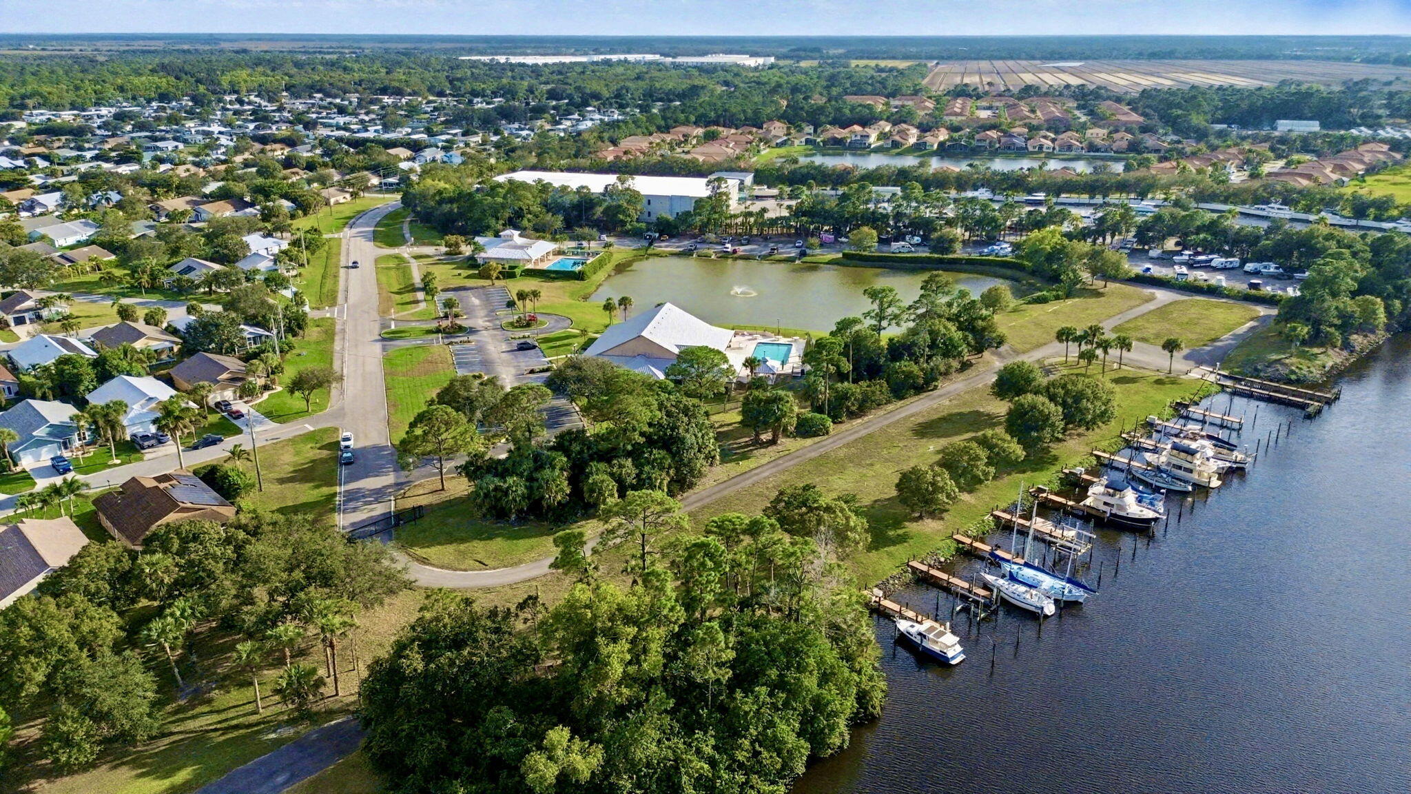 8946 SW Fishermans Wharf Drive