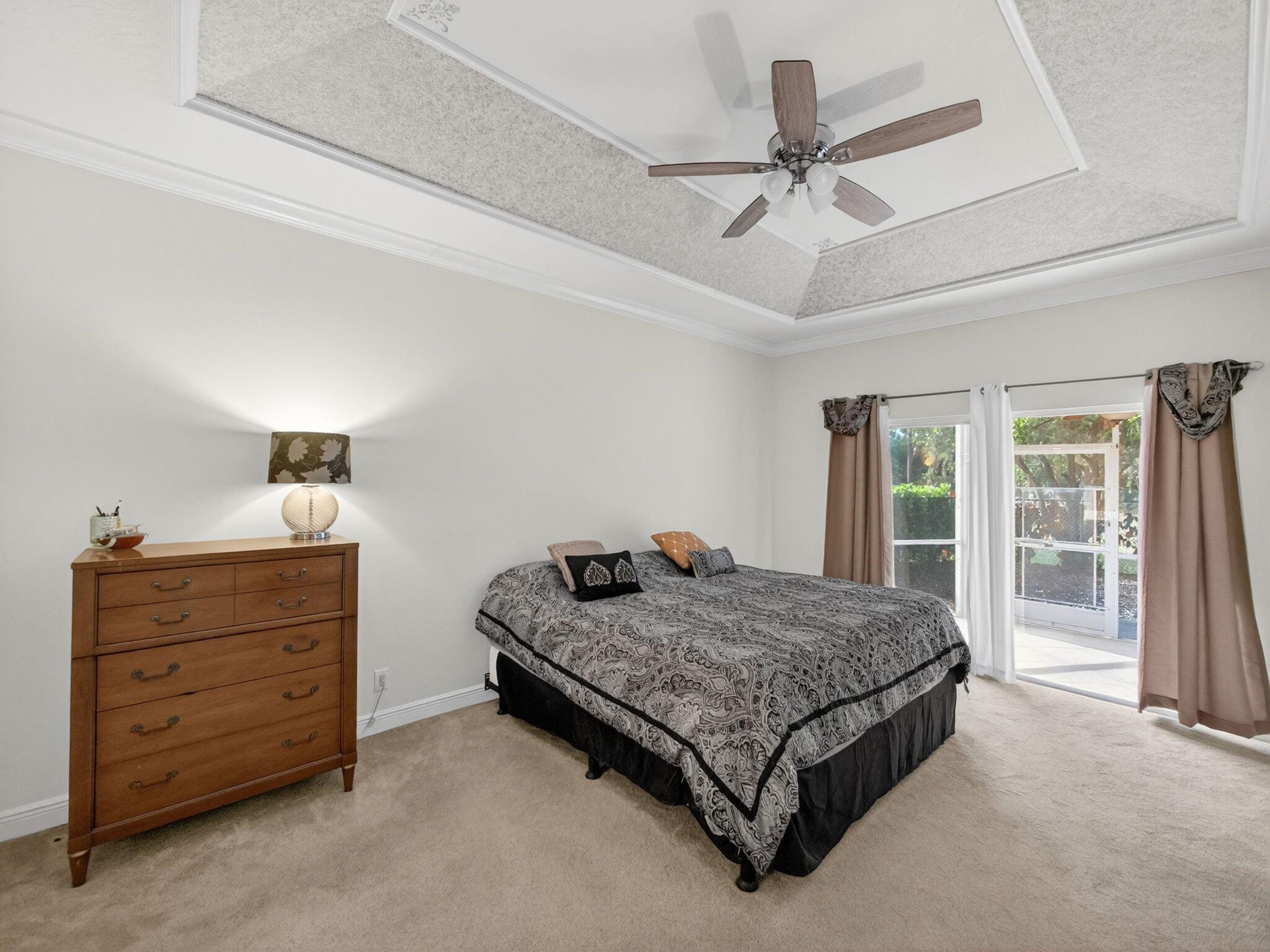 8946 SW Fishermans Wharf Drive