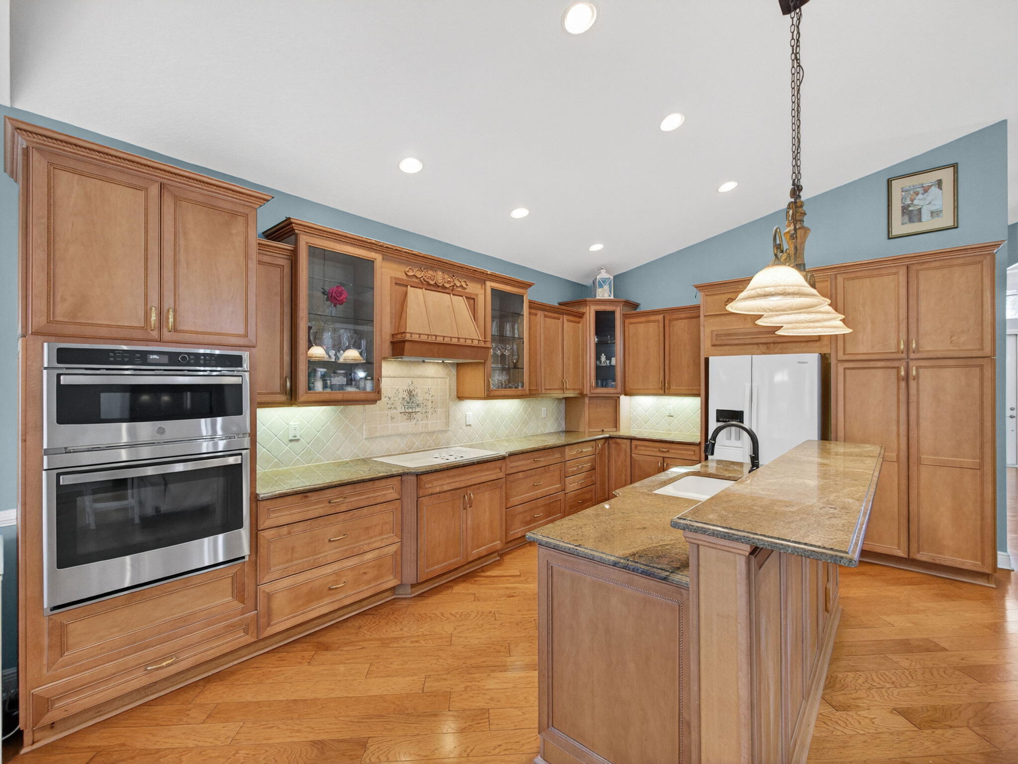 8946 SW Fishermans Wharf Drive