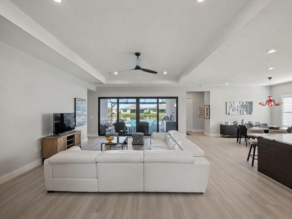 12433 SW Crystal Cove Drive, Port St. Lucie