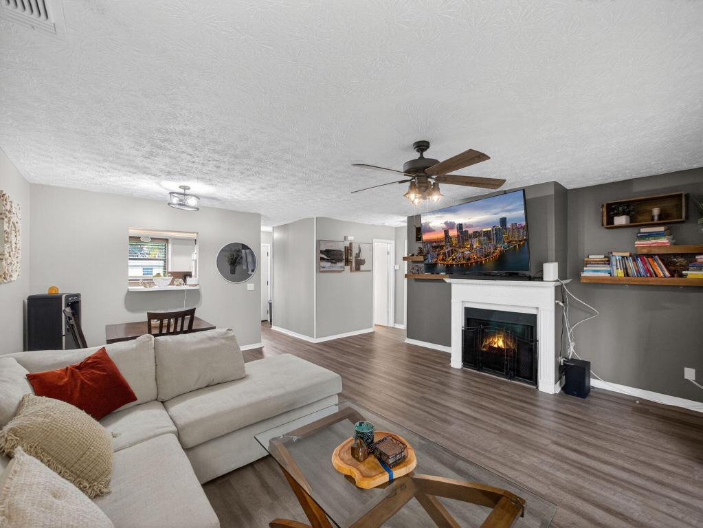 991 NW 15th Terrace, Stuart