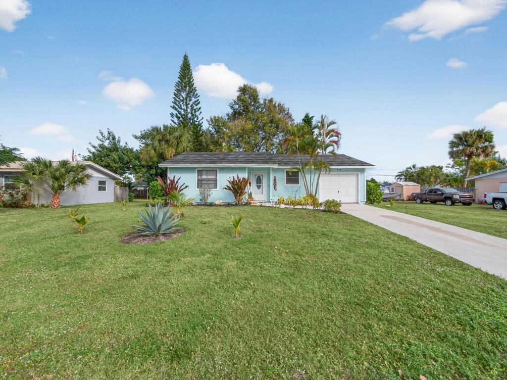 991 NW 15th Terrace, Stuart