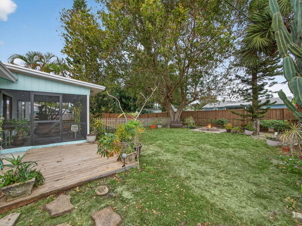 991 NW 15th Terrace, Stuart