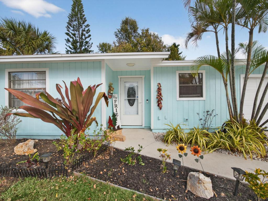 991 NW 15th Terrace, Stuart