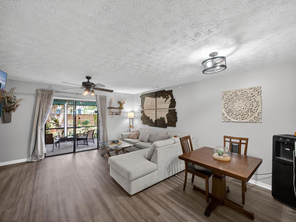 991 NW 15th Terrace, Stuart