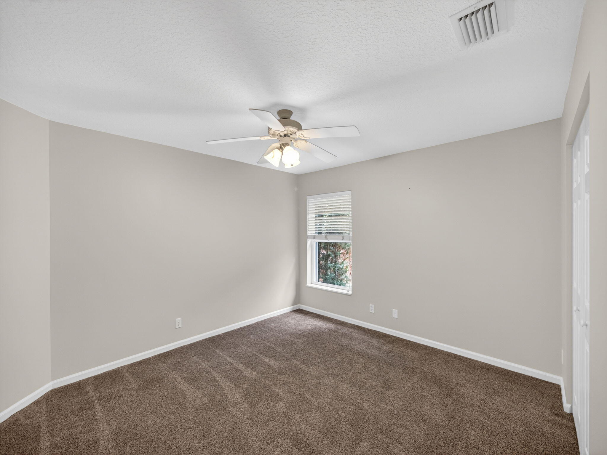 8895 SW Fishermans Wharf Drive