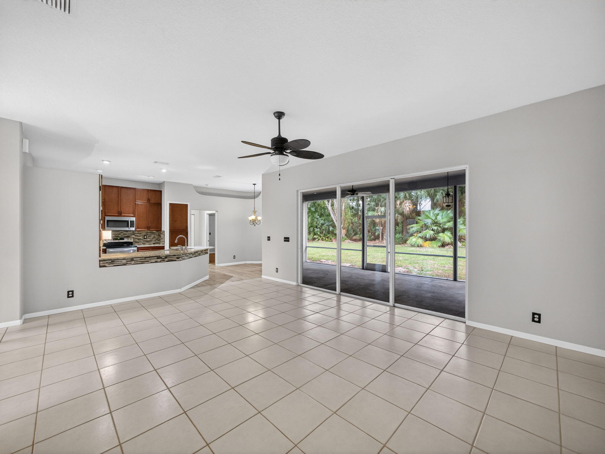 8895 SW Fishermans Wharf Drive