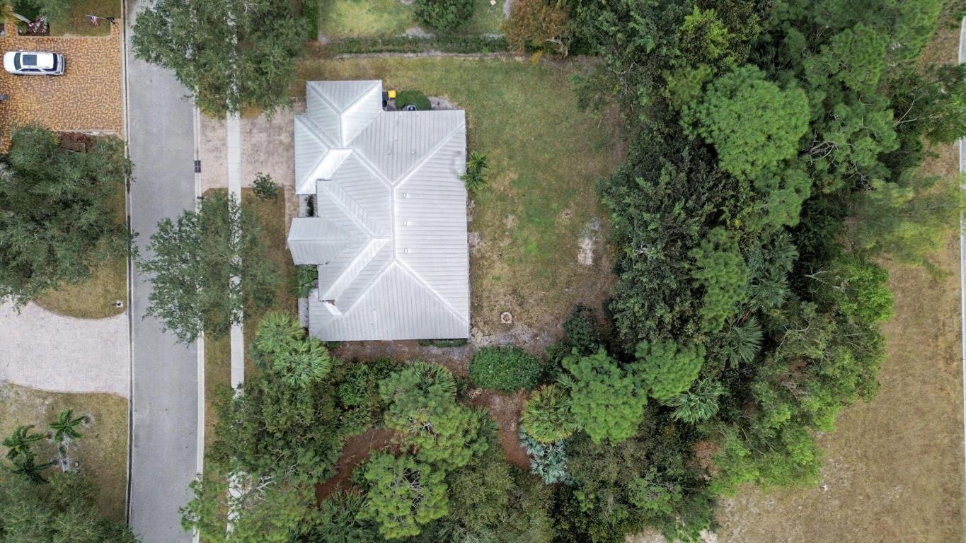 8895 SW Fishermans Wharf Drive