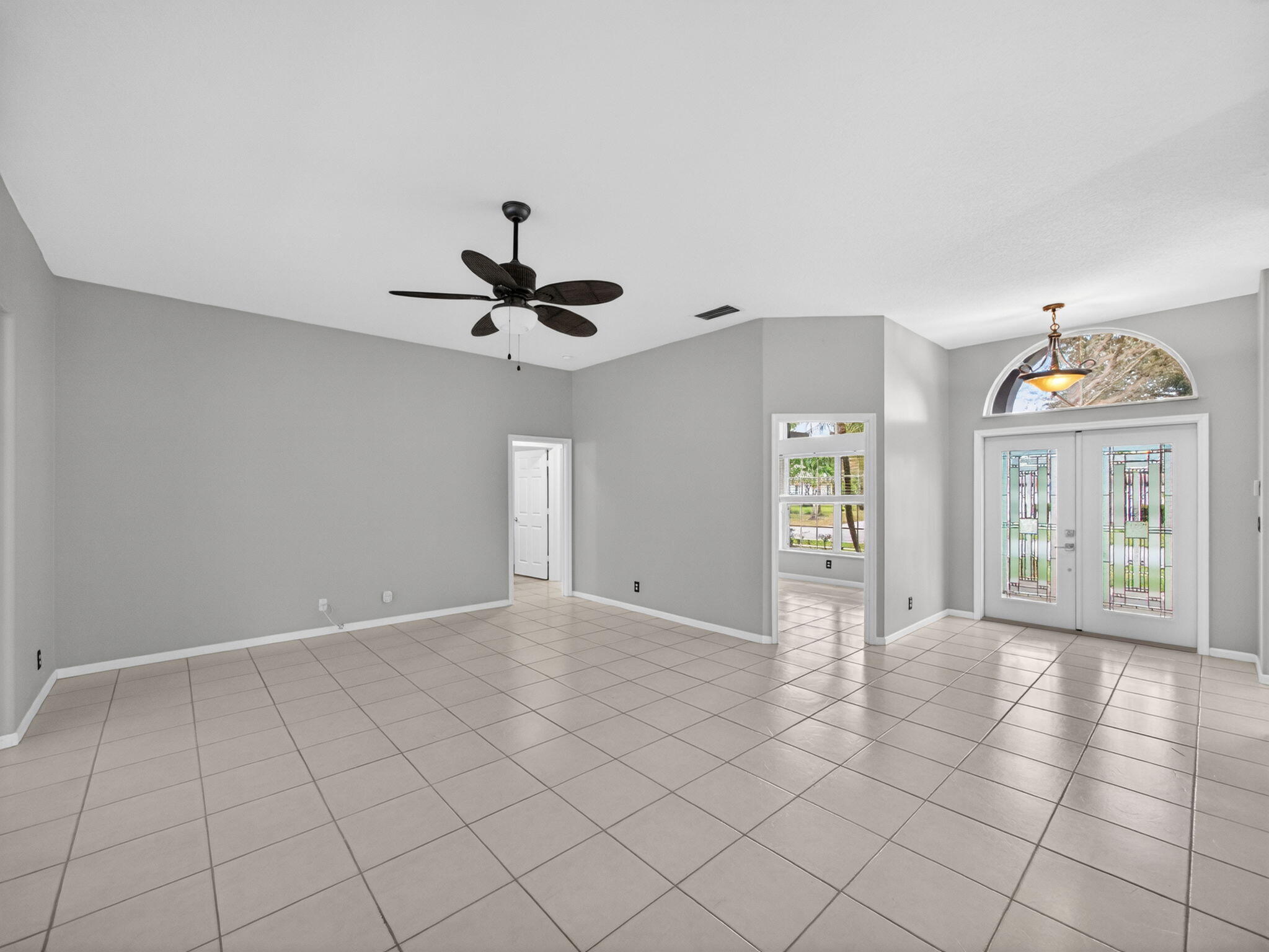 8895 SW Fishermans Wharf Drive