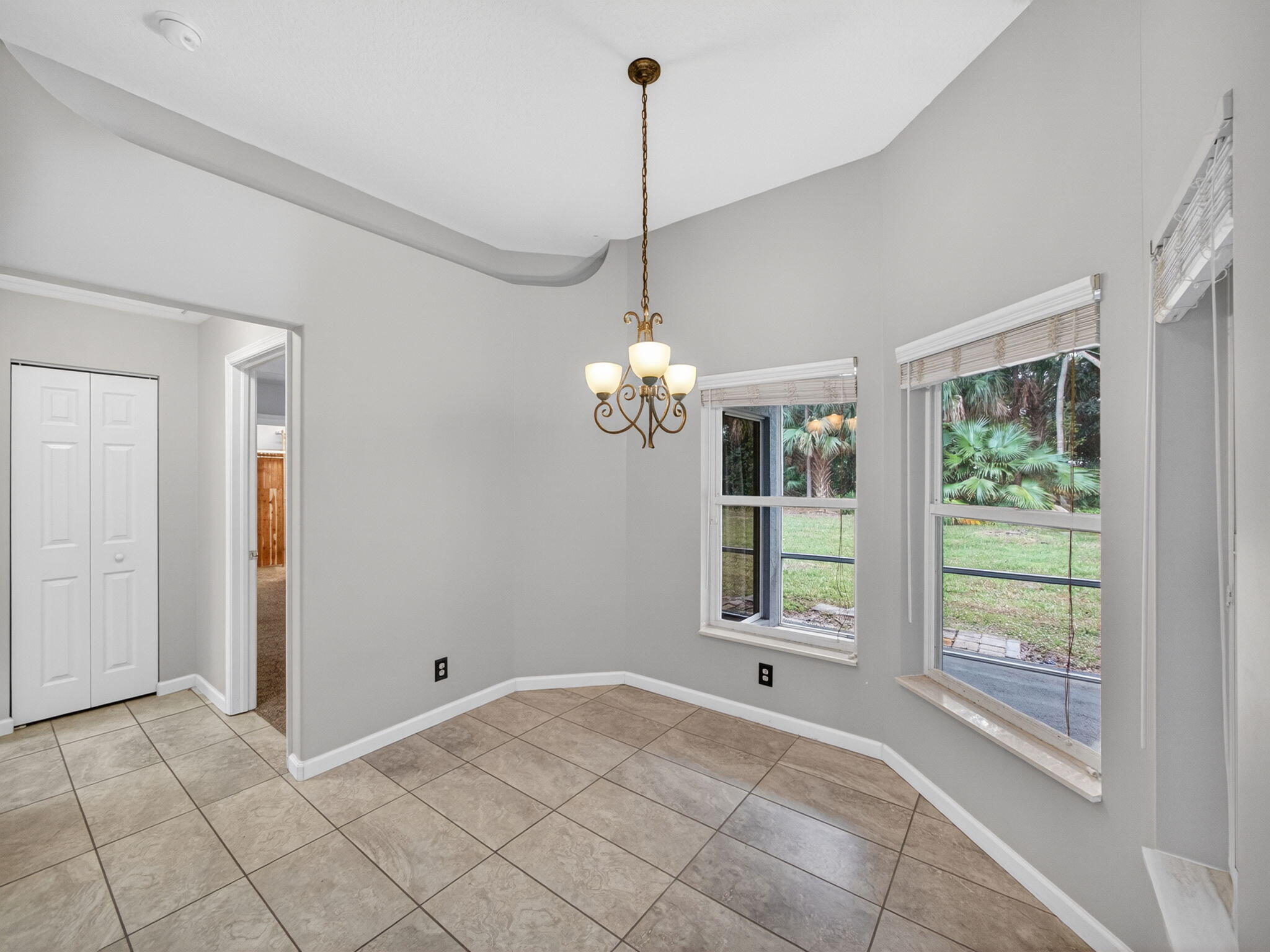 8895 SW Fishermans Wharf Drive