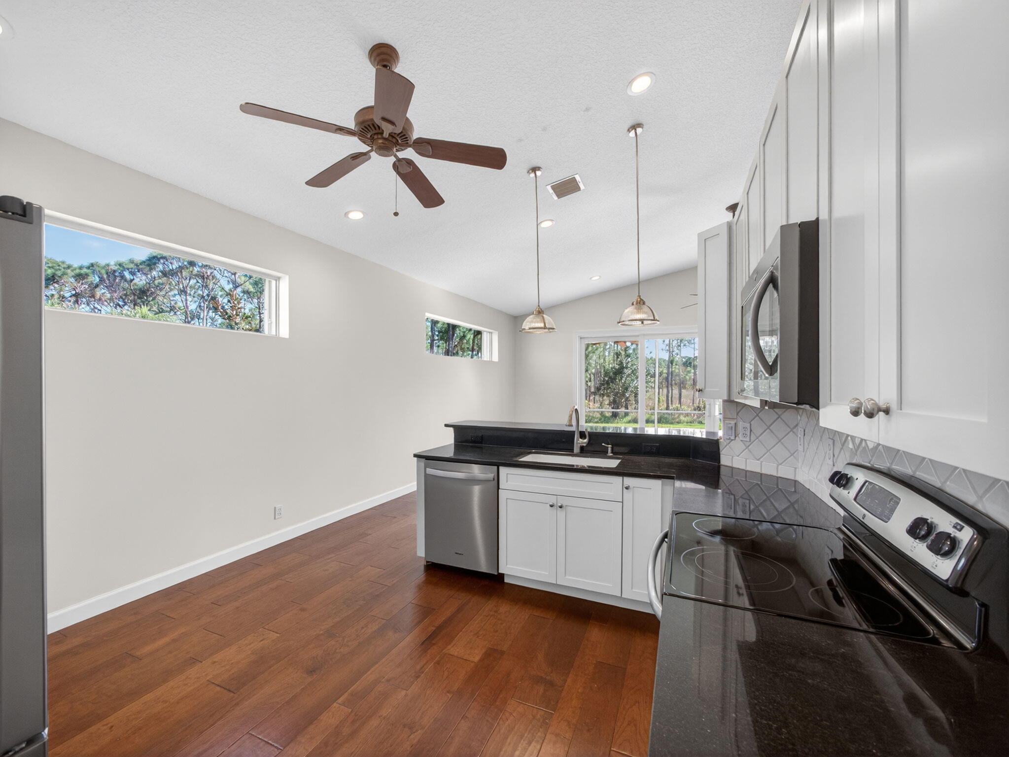 3008 SE Racoon Way