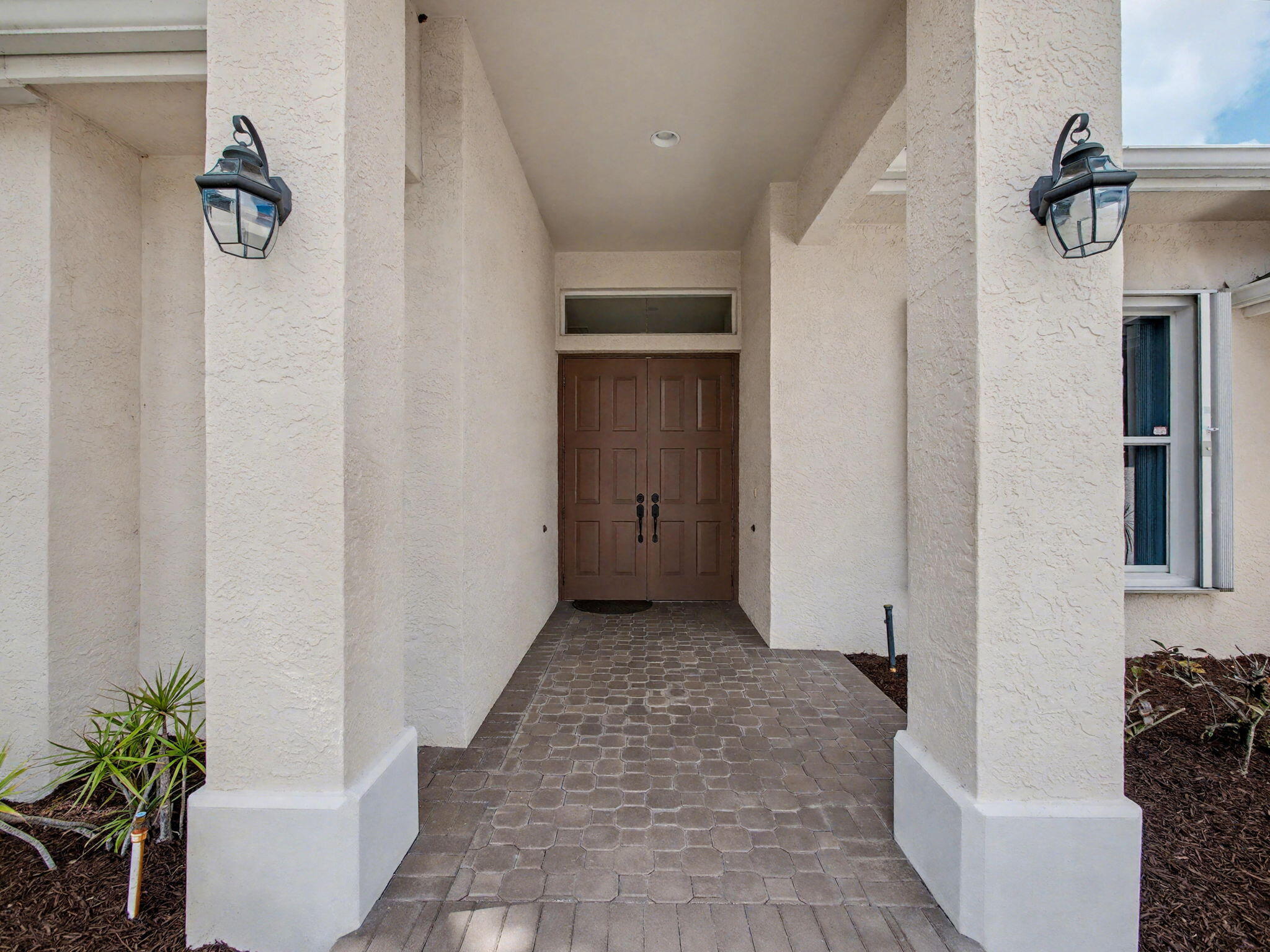 8122 SW Yachtsmans Drive