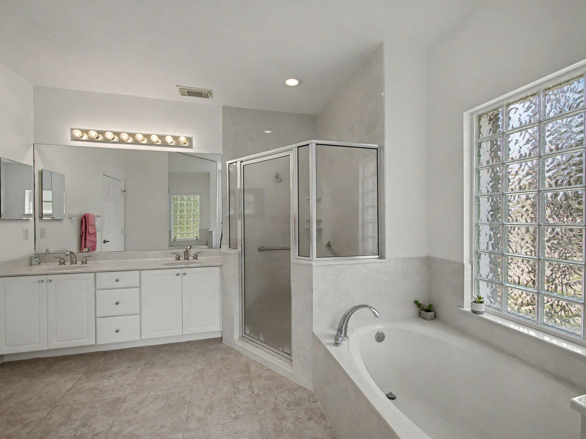 8122 SW Yachtsmans Drive