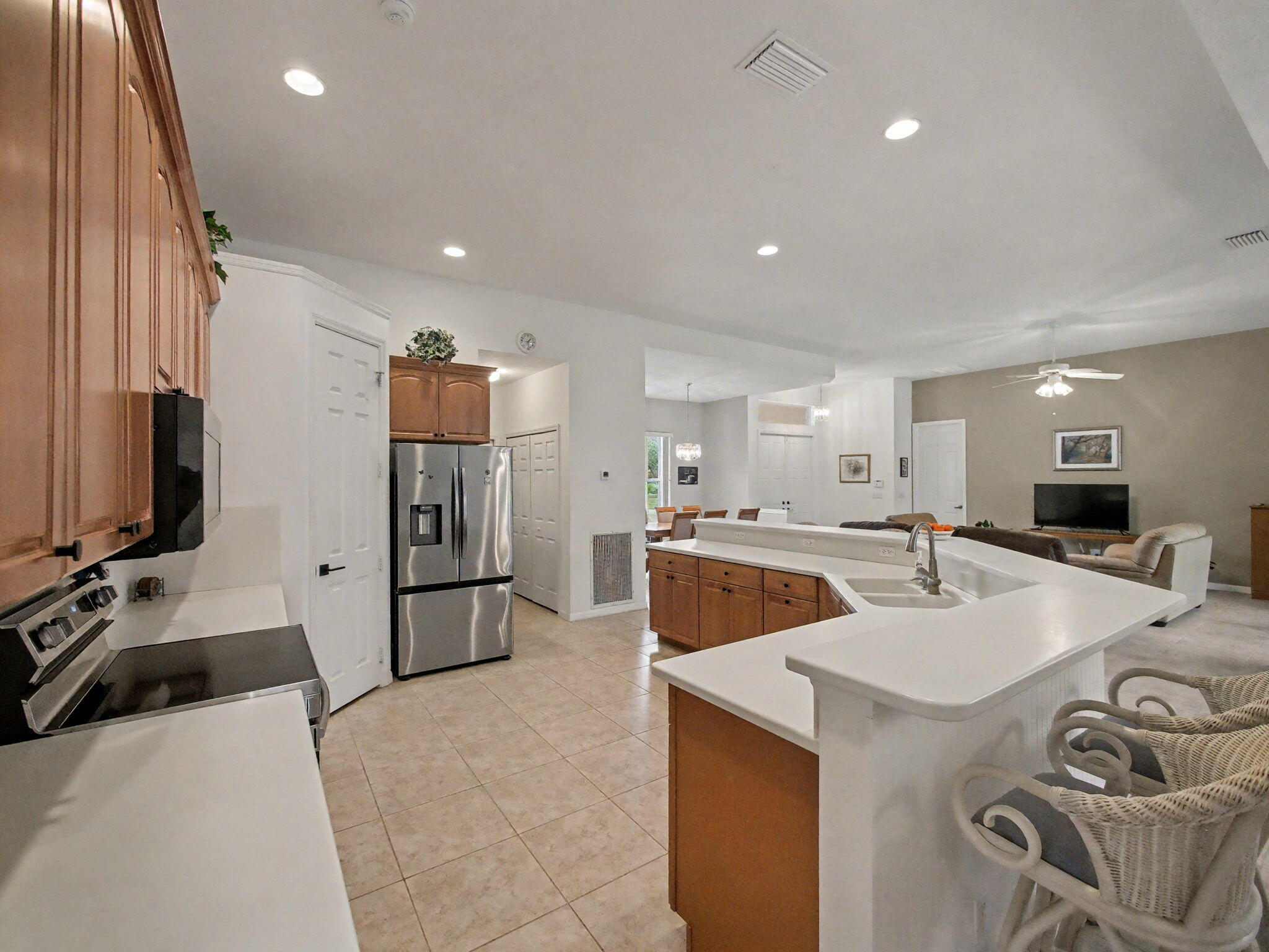 8122 SW Yachtsmans Drive