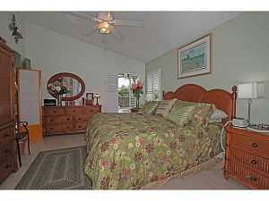 8118 Yachtsmans Drive