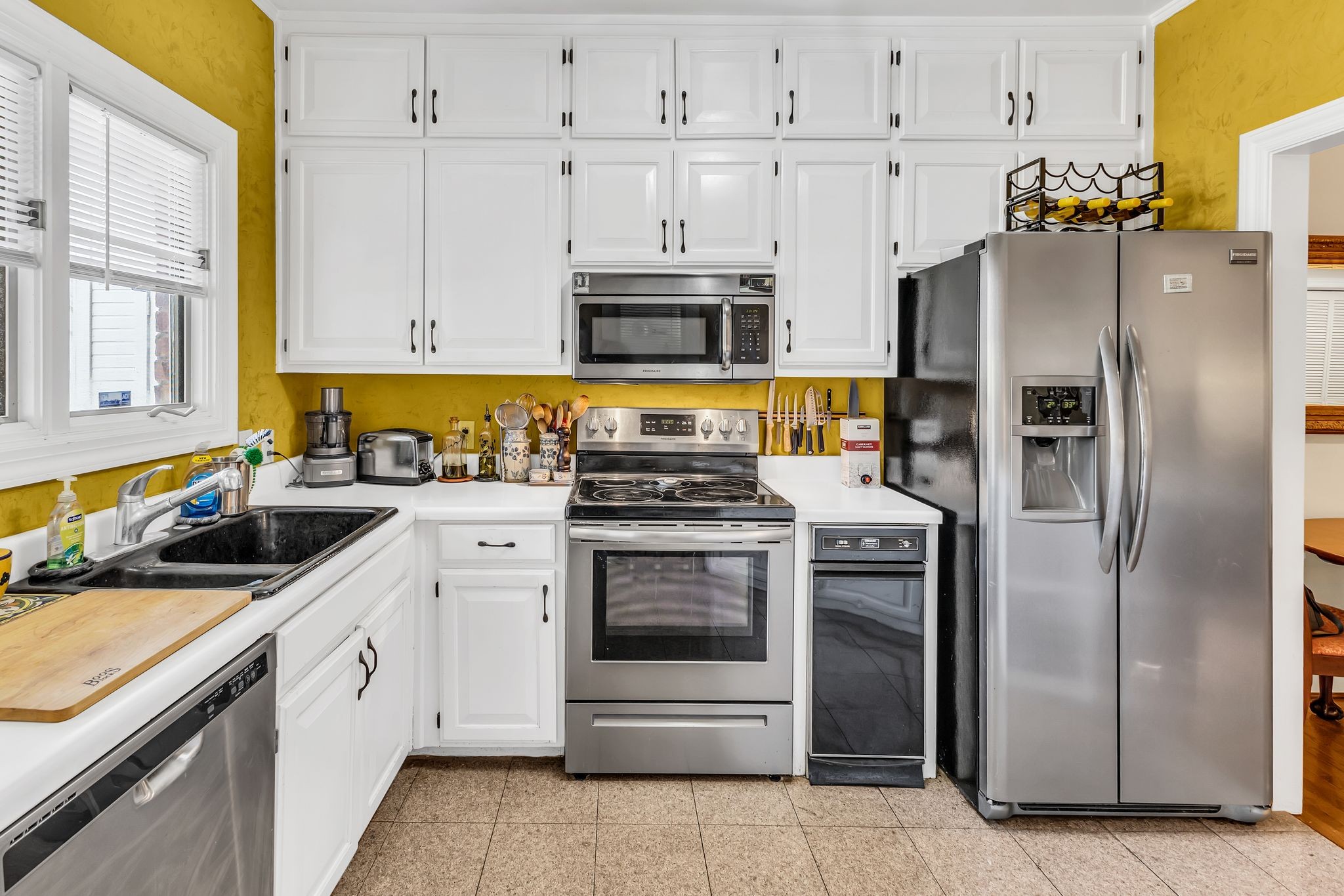 240 Boxmere Pl Unit: 240
