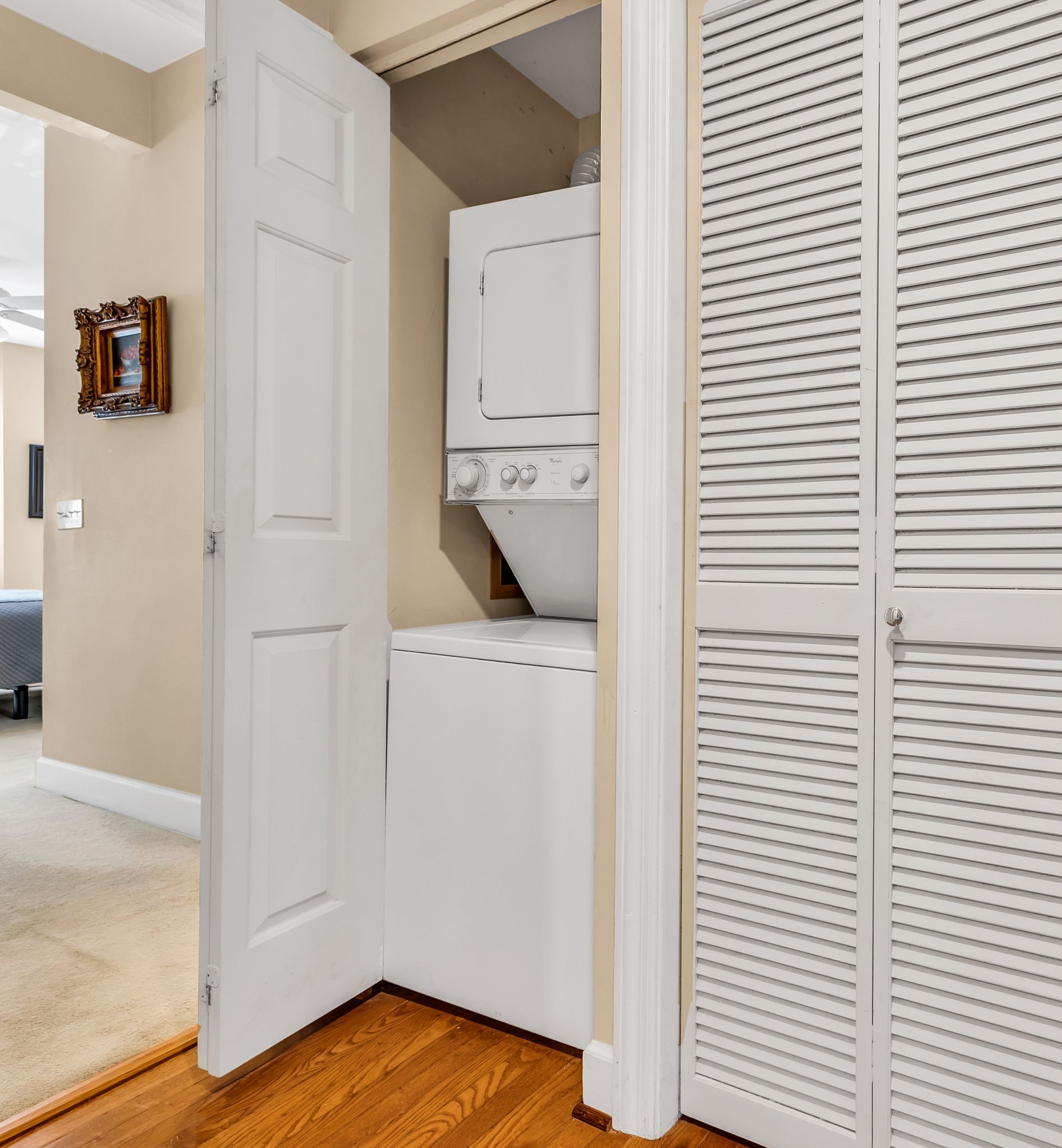 240 Boxmere Pl Unit: 240