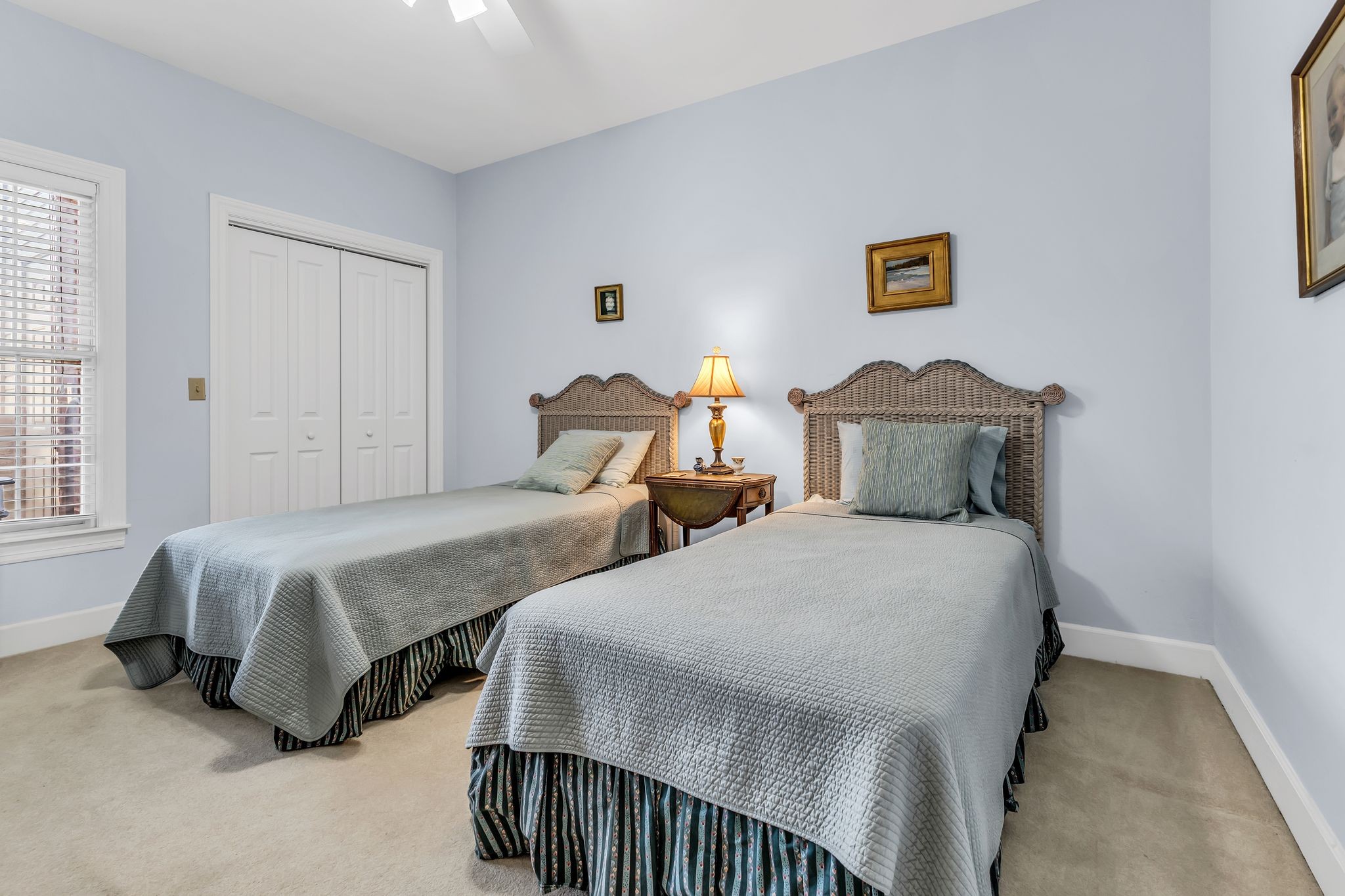 240 Boxmere Pl Unit: 240