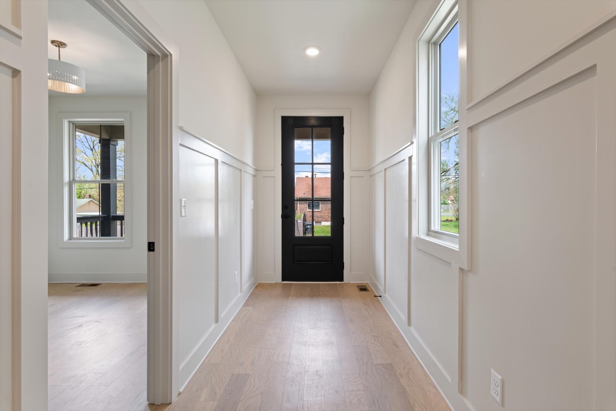 301A Oriel Ave