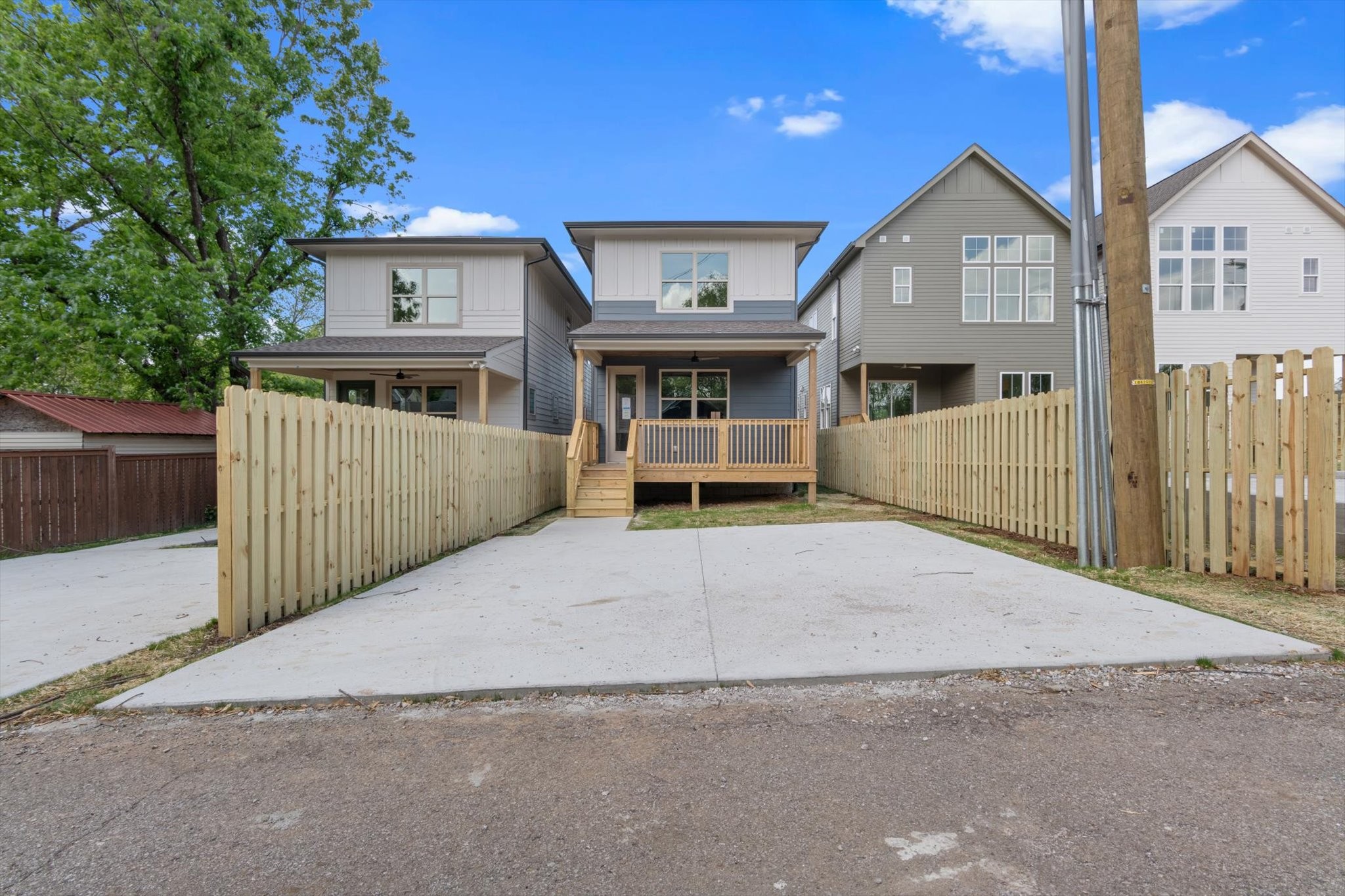 301A Oriel Ave