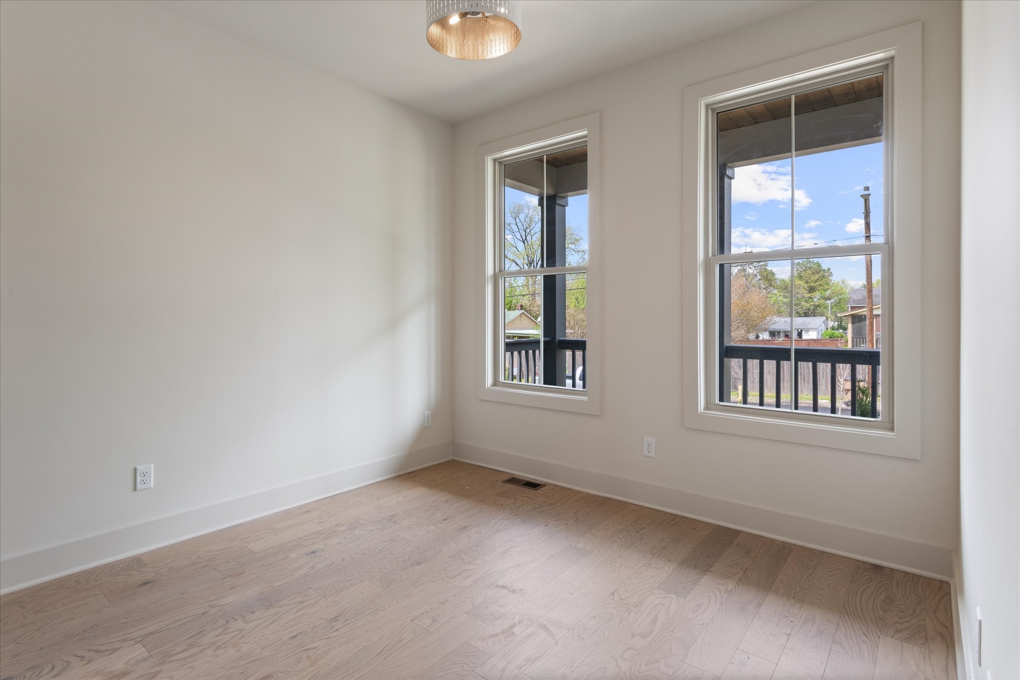 301A Oriel Ave
