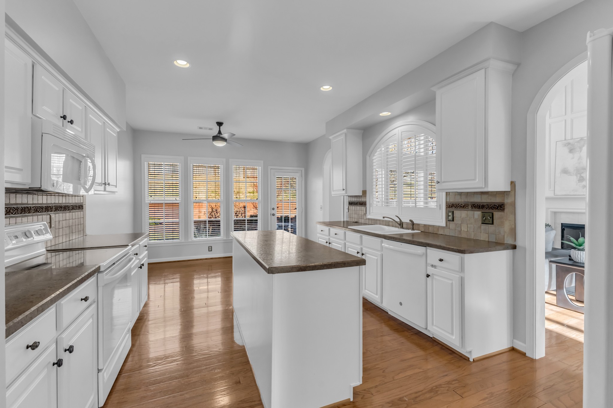 640 Logwood Briar Cir