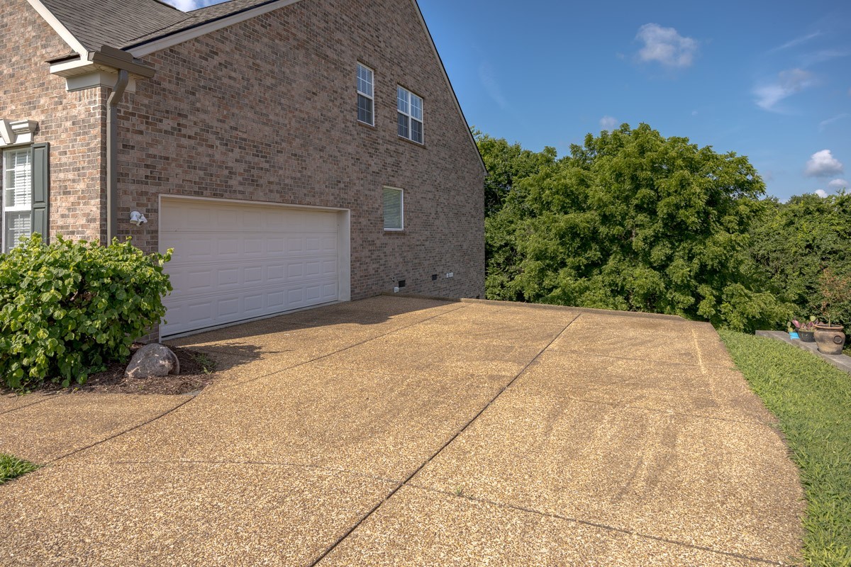 7333 River Bend Rd
