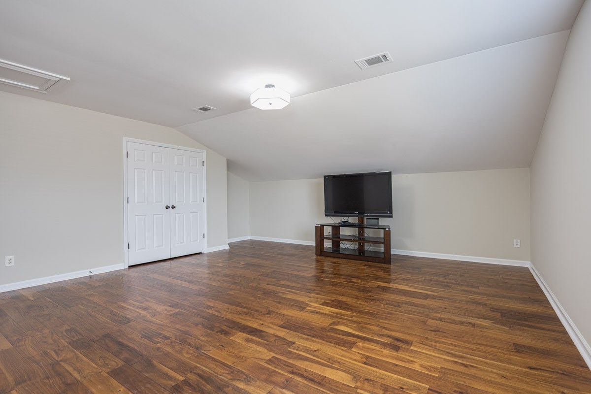 7333 River Bend Rd