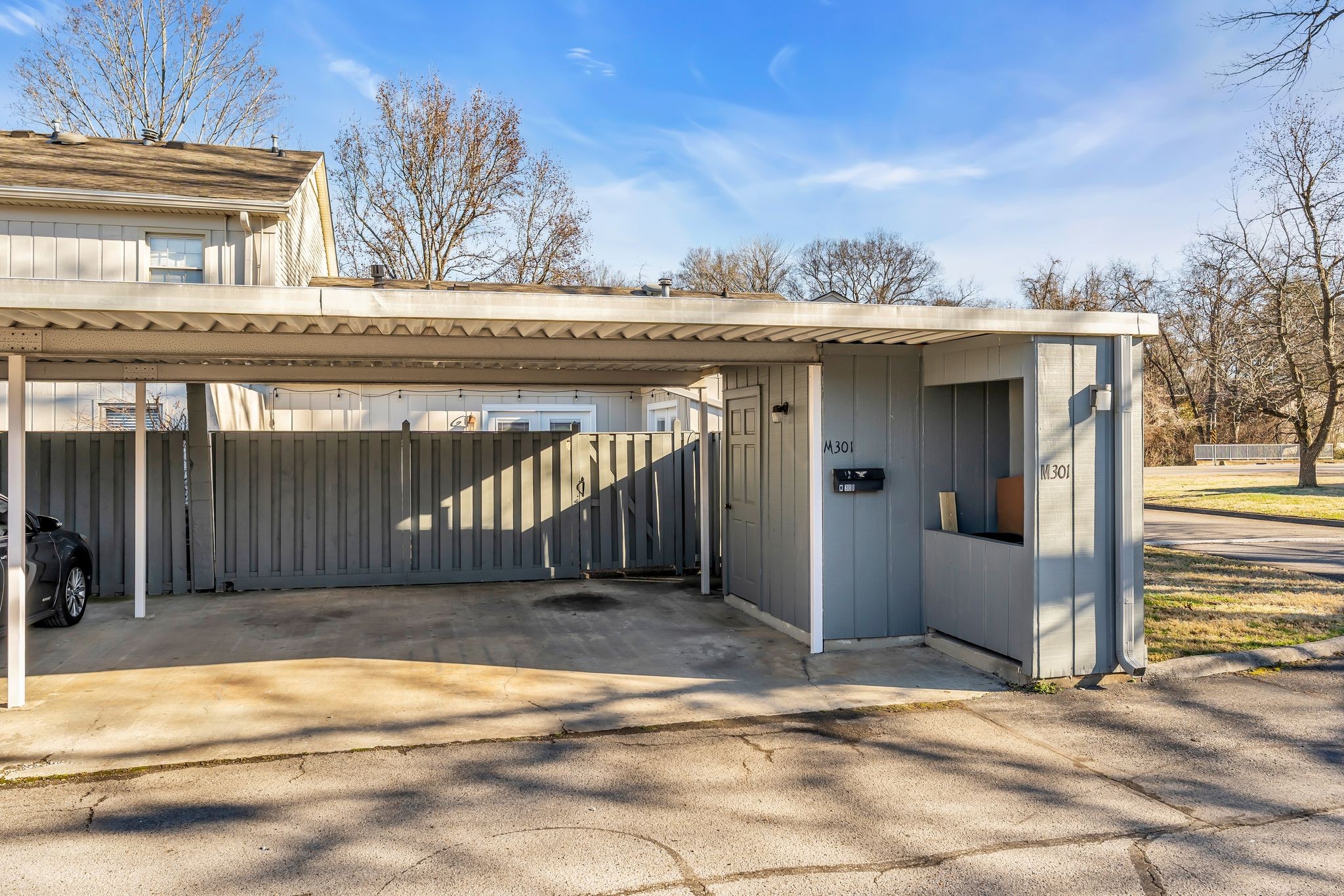 8300 Sawyer Brown Rd Unit: M301