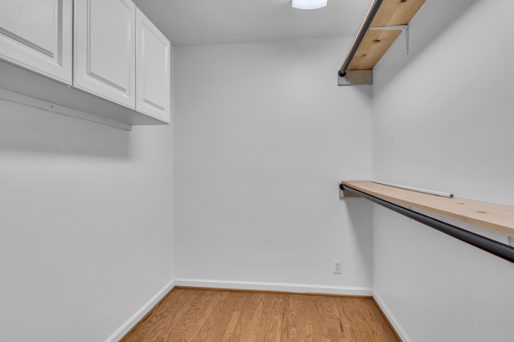 8300 Sawyer Brown Rd Unit: M301