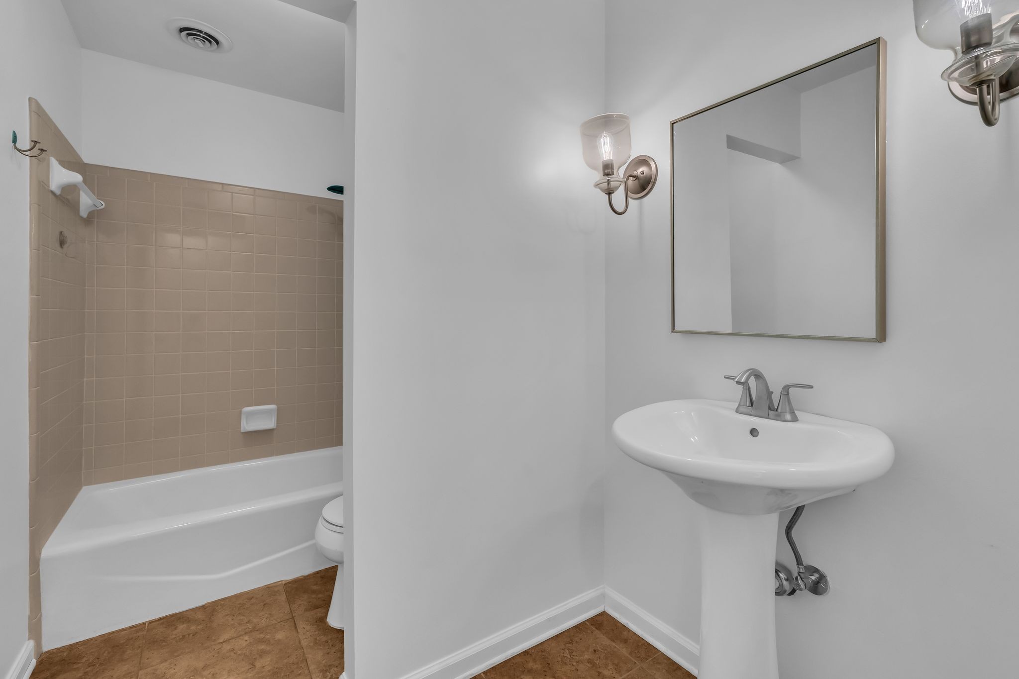 8300 Sawyer Brown Rd Unit: M301