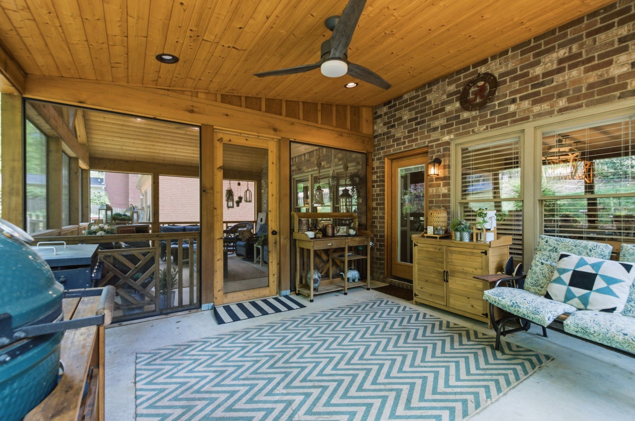 137 Sequoyah Ln