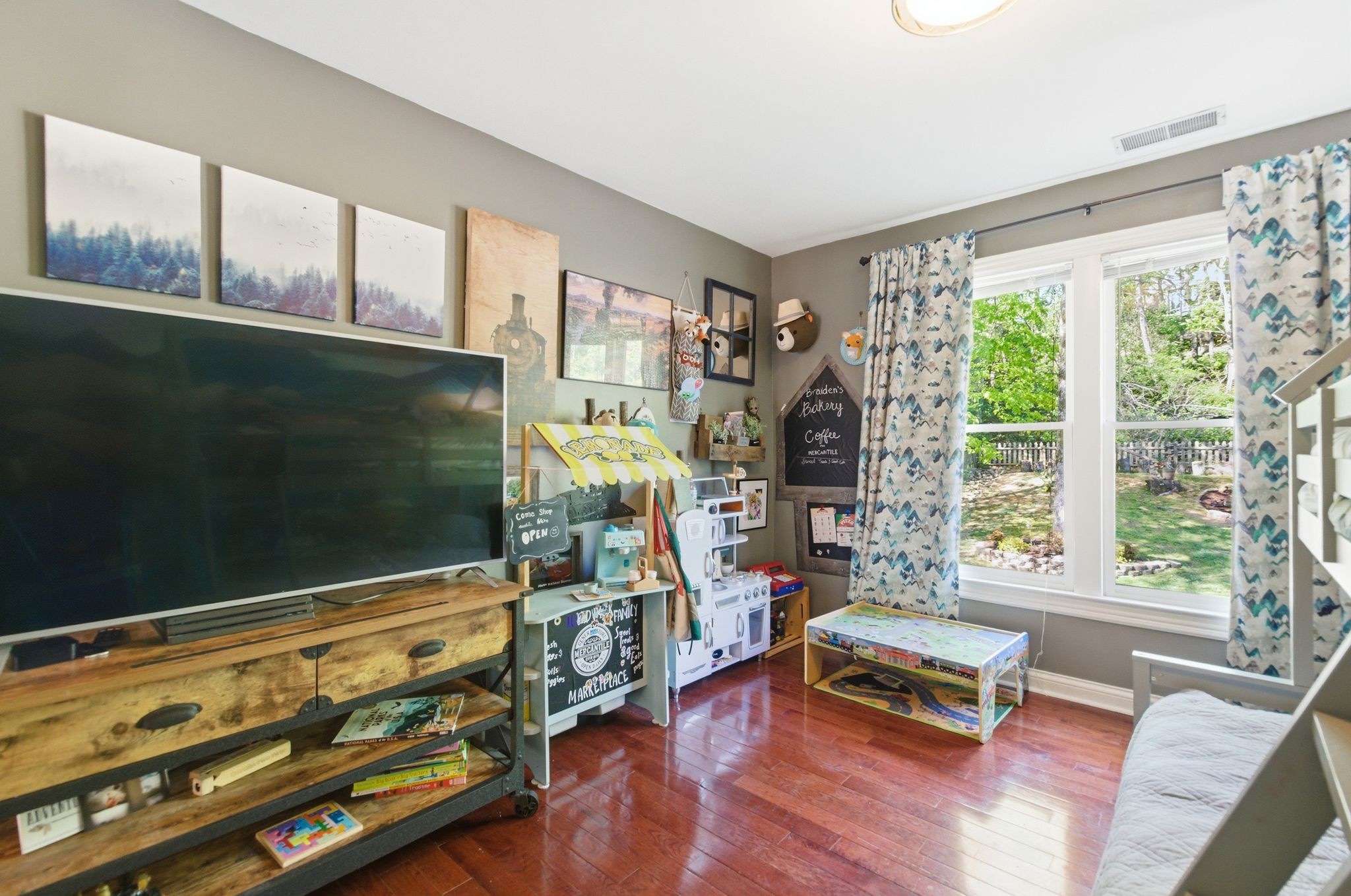 137 Sequoyah Ln