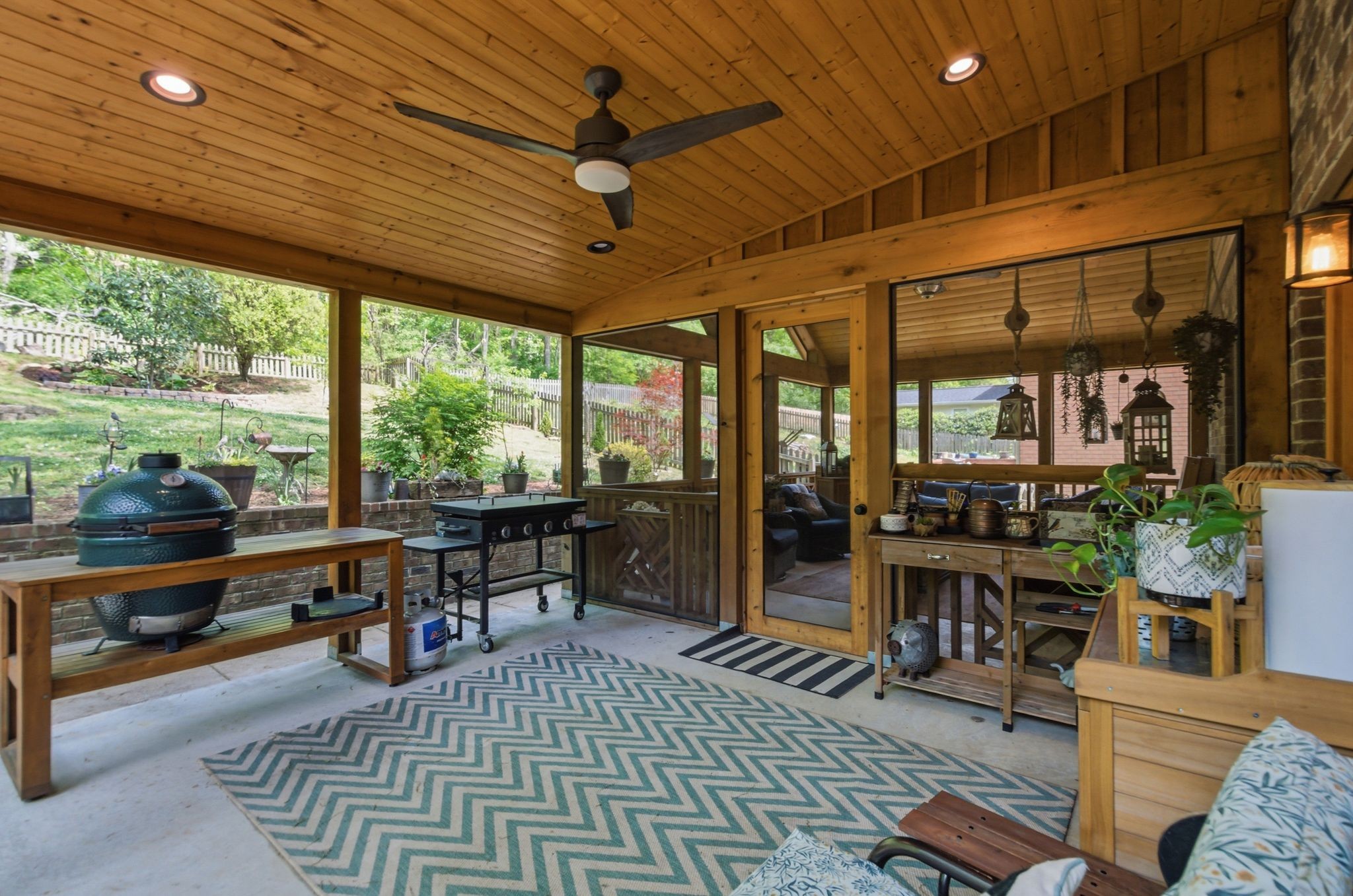 137 Sequoyah Ln