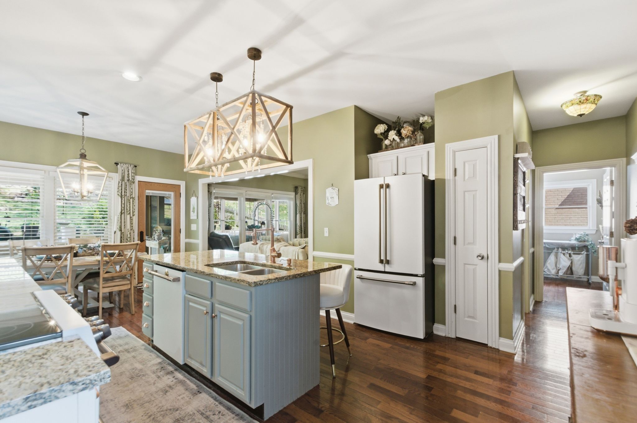 137 Sequoyah Ln