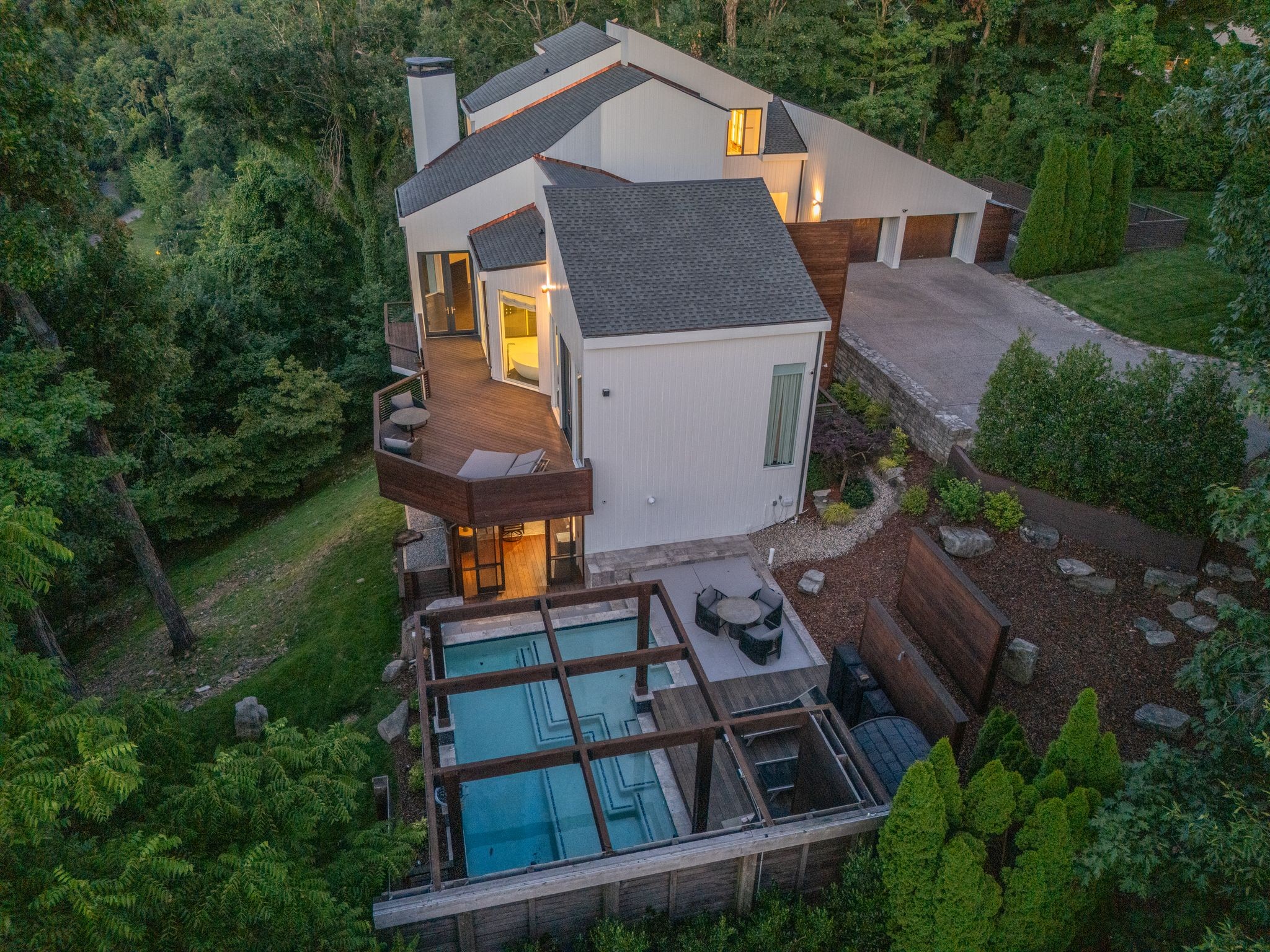 1819 Laurel Ridge Dr