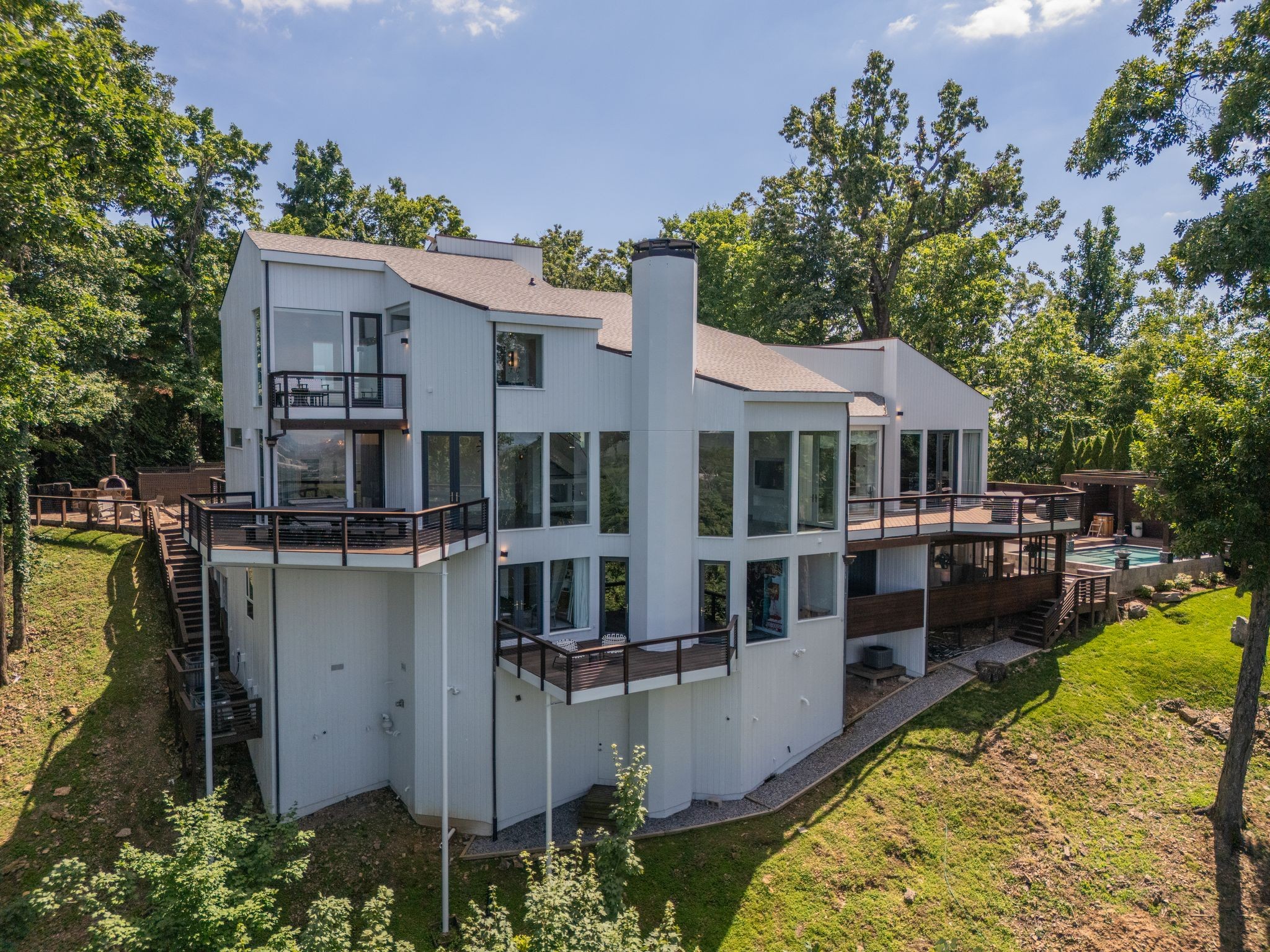 1819 Laurel Ridge Dr