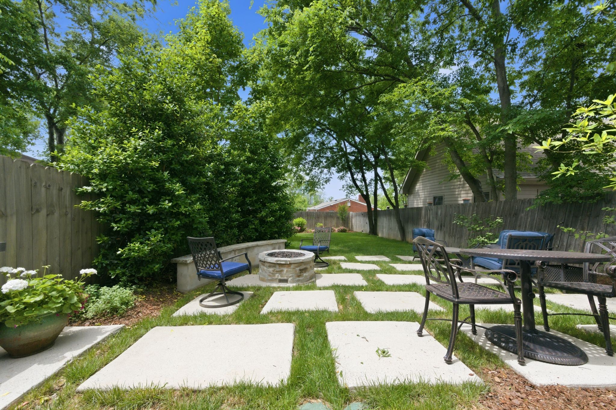 4207A Lone Oak Rd