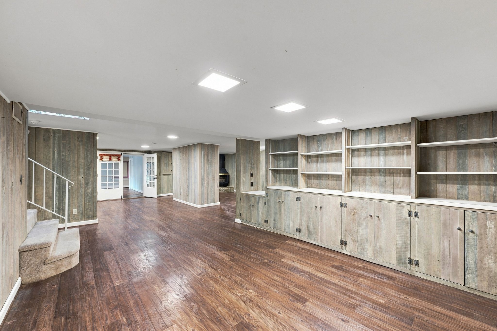 317 Sutherland Ave