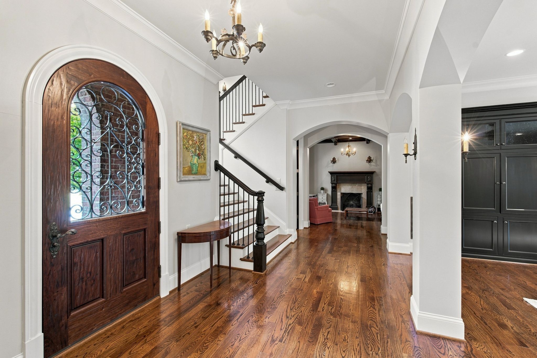11 Middleton Park Ln