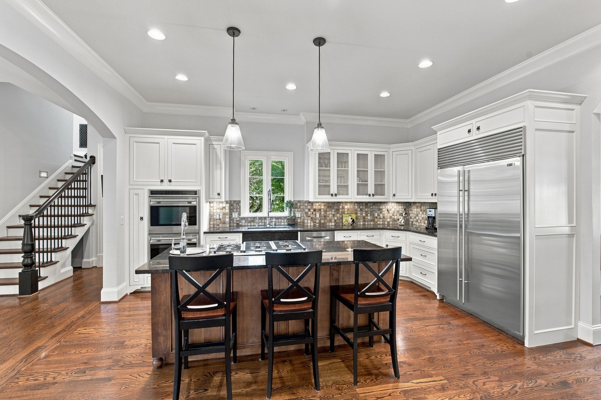 11 Middleton Park Ln