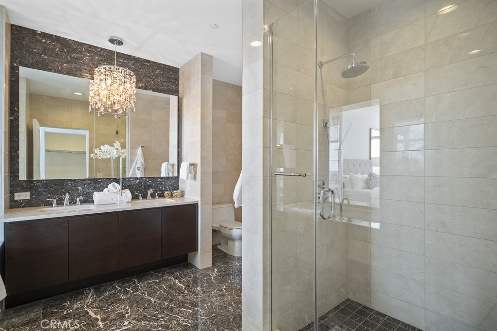 900 W Olympic Boulevard 39B