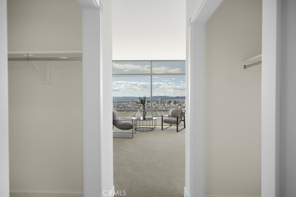 900 W Olympic Boulevard 39B